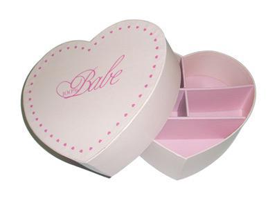 Scatola rigida Beauty a forma di cuore