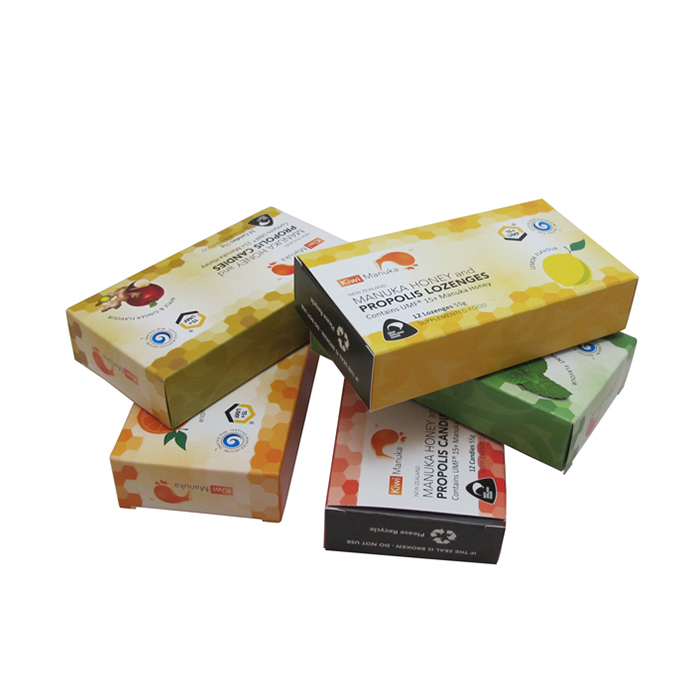 Scatola con chiusura, cartone pieghevole in cartoncino